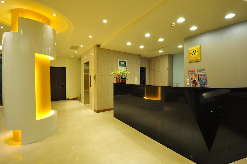 Fupin Hotel Хуалянь Экстерьер фото
