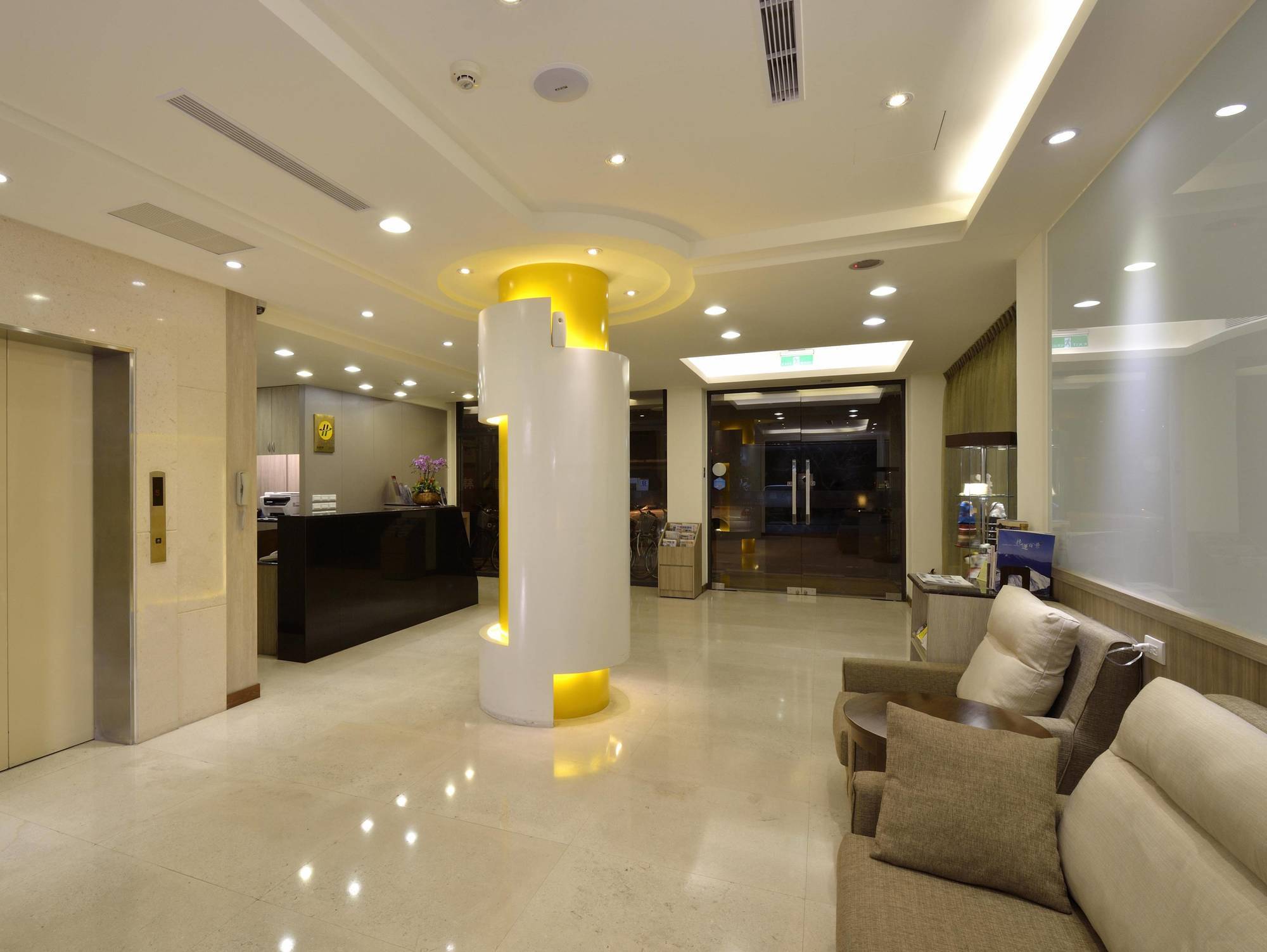 Fupin Hotel Хуалянь Экстерьер фото