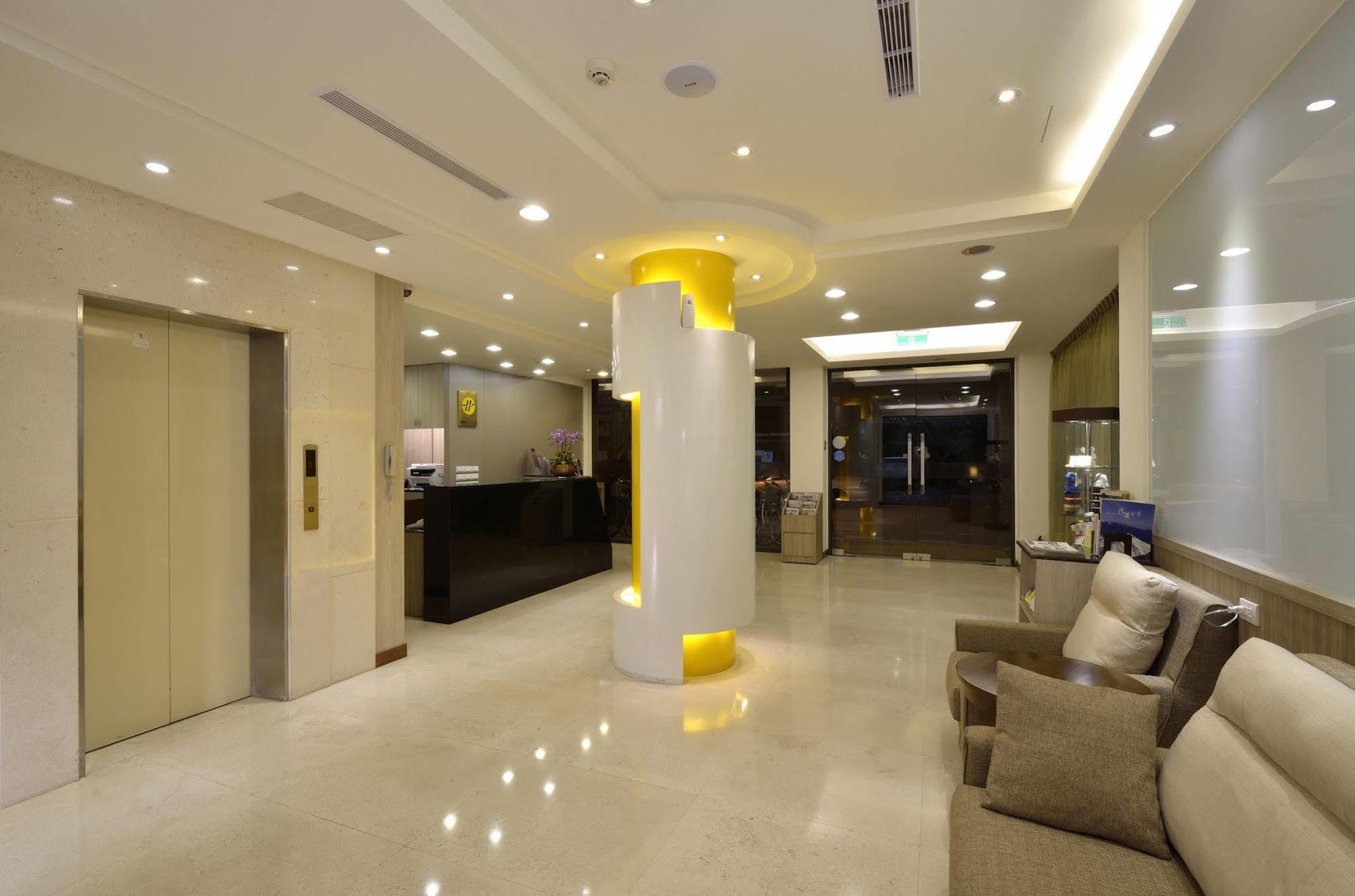 Fupin Hotel Хуалянь Экстерьер фото